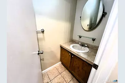 20 New Hampshire Drive #1D, New Britain, CT 06052 - Photo 5