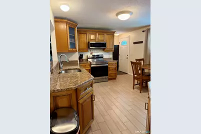1378 Farmington Avenue, Berlin, CT 06037 - Photo 5