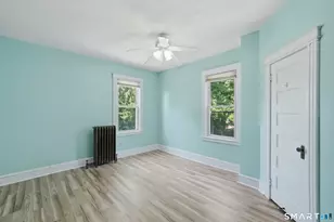 29 Woodland Ave, Bloomfield, CT 06002 - Photo 23