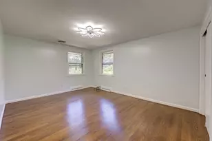 36 View St, Plainville, CT 06062 - Photo 23