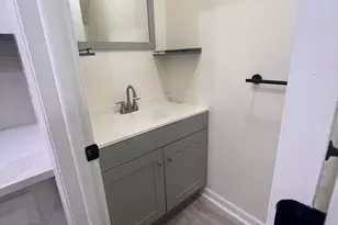 3370 Madison Ave, Bridgeport, CT 06606 - Photo 11