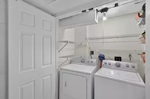 173 Russo Ave, East Haven, CT 06512 - Photo 17