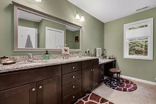 46 Old Oak Ct, Southington, CT 06489 - Photo 19