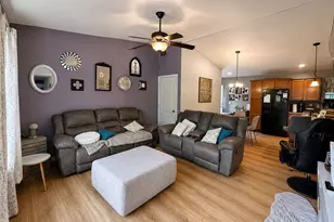 25 Lester Dr, Plainfield, CT 06332 - Photo 3