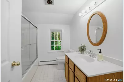 112 Hedgehog Lane, Simsbury, CT 06092 - Photo 17