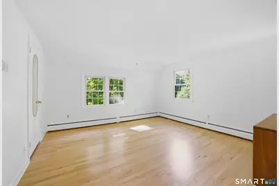 112 Hedgehog Lane, Simsbury, CT 06092 - Photo 17