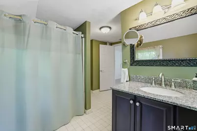 112 Hedgehog Lane, Simsbury, CT 06092 - Photo 19