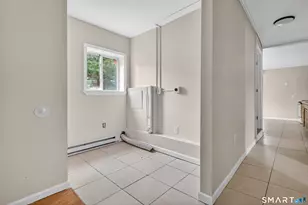 187 Broad St, Norwich, CT 06360 - Photo 17