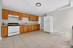 187 Broad St, Norwich, CT 06360 - Photo 7