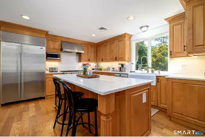 64 East Hunting Ridge Road, Stamford, CT 06903 - Photo 11