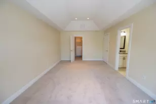 19 Orwich Ct, Danbury, CT 06810 - Photo 13