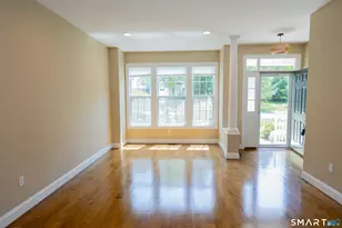 19 Orwich Ct, Danbury, CT 06810 - Photo 5