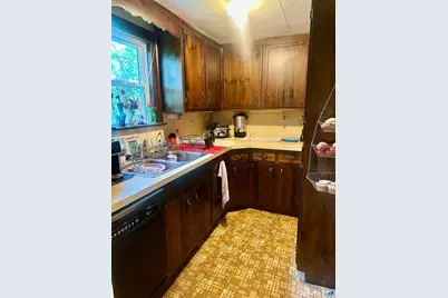 53 Woodland Street, Manchester, CT 06042 - Photo 5