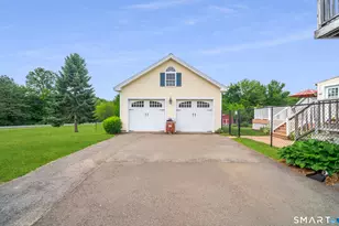 32 Evergreen Rd, Cromwell, CT 06416 - Photo 5