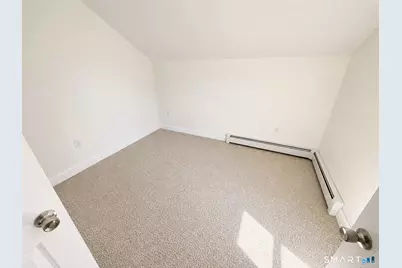 7 Mohegan Street, Putnam, CT 06260 - Photo 5