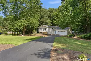 22 Devonshire Dr, Ledyard, CT 06335 - Photo 3