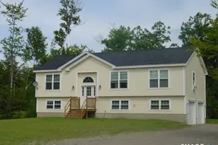 15 Old Oak Rd, Norwich, CT 06360 - Photo 1