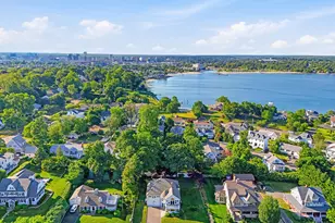 84 Hobson St, Stamford, CT 06902 - Photo 27