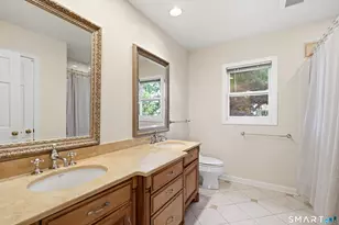 84 Hobson St, Stamford, CT 06902 - Photo 23
