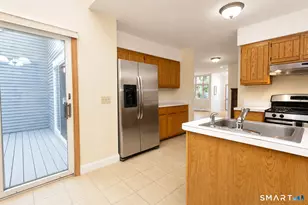 27 Riverwalk Dr, Simsbury, CT 06089 - Photo 13
