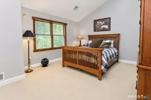 27 Riverwalk Dr, Simsbury, CT 06089 - Photo 17