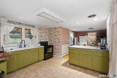 170 Rockwell Avenue, Plainville, CT 06062 - Photo 13