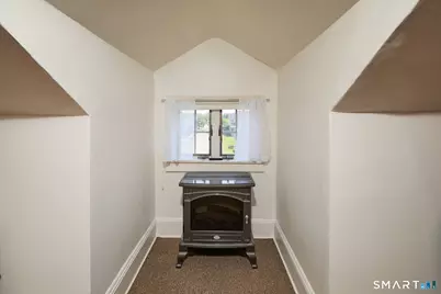 80 Dixon Street, Bridgeport, CT 06604 - Photo 33