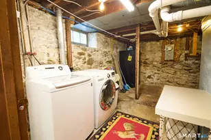 80 Dixon St, Bridgeport, CT 06604 - Photo 33
