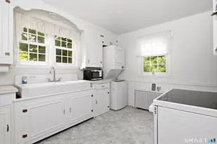 9 Maple Ave, Beacon Falls, CT 06403 - Photo 15