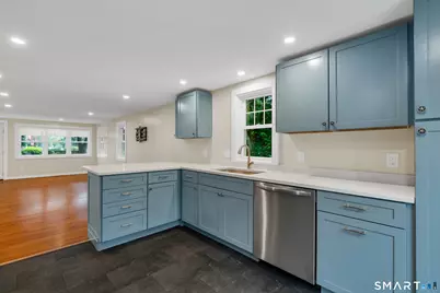 41 Maple Street, Stonington, CT 06378 - Photo 11