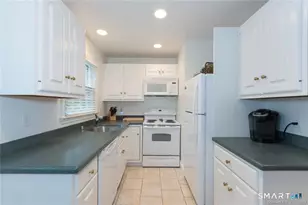 74 Grove St, New Canaan, CT 06840 - Photo 7