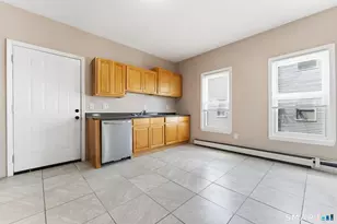 55 Dwight St, New Britain, CT 06051 - Photo 17