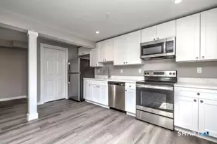 32 Portland Ave, Redding, CT 06896 - Photo 11