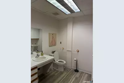 51 East Main Street, Avon, CT 06001 - Photo 11