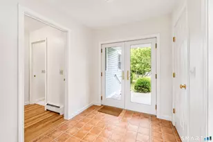 41 Ocean View Ave, Groton, CT 06355 - Photo 33