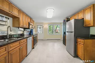 27 Bevin Boulevard, East Hampton, CT 06424 - Photo 5