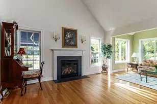 101 Sunrise Hill Cir, Orange, CT 06477 - Photo 11
