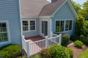 101 Sunrise Hill Cir, Orange, CT 06477 - Photo 13