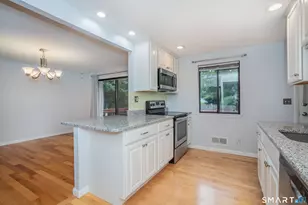 158 Mountain Rd, West Hartford, CT 06107 - Photo 13
