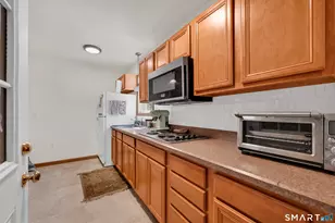 463 Pearl Lake Rd, Waterbury, CT 06706 - Photo 13