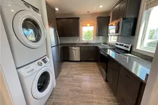 36 Mechanic St, Stonington, CT 06379 - Photo 1