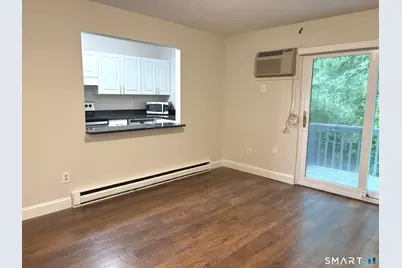 19 Somers Street #B8, Danbury, CT 06810 - Photo 3