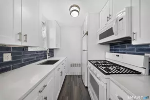 140 Grove St, Stamford, CT 06901 - Photo 7