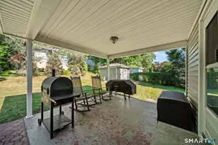 154 Parklawn Dr, Waterbury, CT 06708 - Photo 35