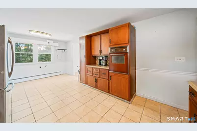 154 Parklawn Drive, Waterbury, CT 06708 - Photo 9