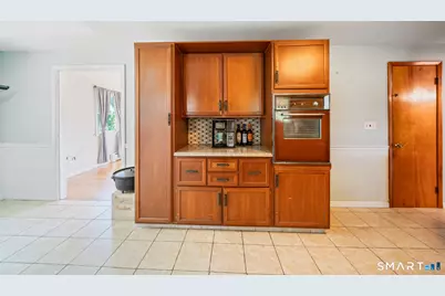 154 Parklawn Drive, Waterbury, CT 06708 - Photo 13