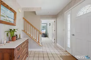 7 Goundry Dr, Waterford, CT 06385 - Photo 5
