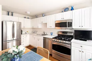 180 Turn of River Rd, Stamford, CT 06905 - Photo 13