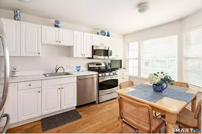 180 Turn Of River Road #1B, Stamford, CT 06905 - Photo 11