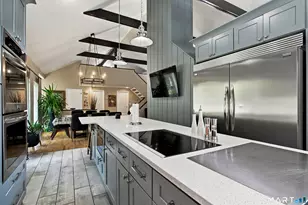 71 Blackberry Dr, Stamford, CT 06903 - Photo 13